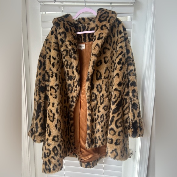 Neiman Marcus Fur Coat - Picture 1 of 8